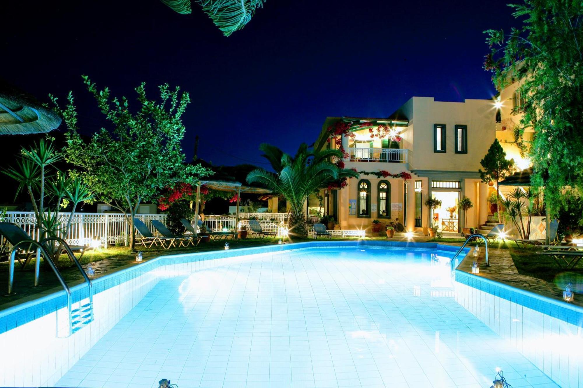 Aquarius Exclusive Hotel - Breakfast And Meal Included Ираклио Екстериор снимка